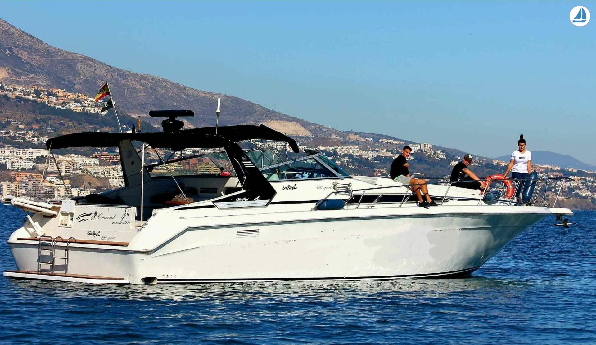 foto Sea Ray 440 Sea ray, dolphin watching 1