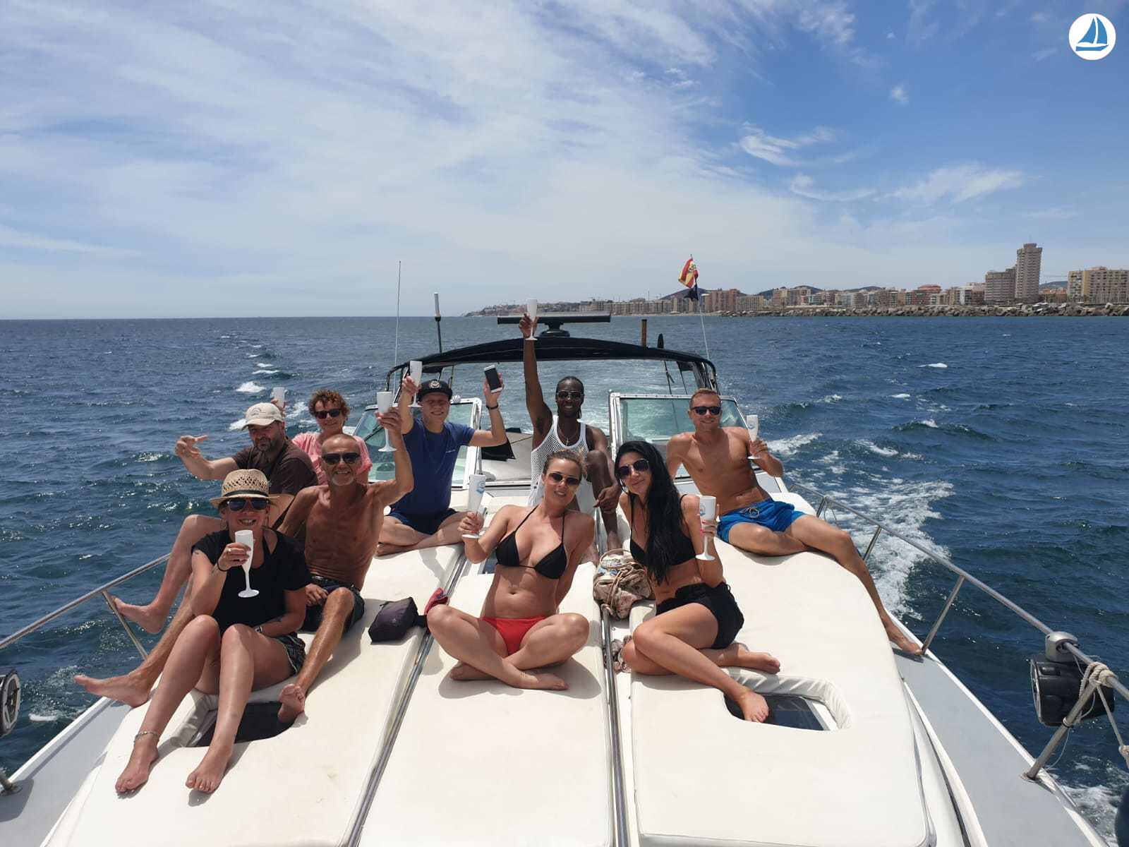 foto Sea Ray 440 Sea ray, dolphin watching 5