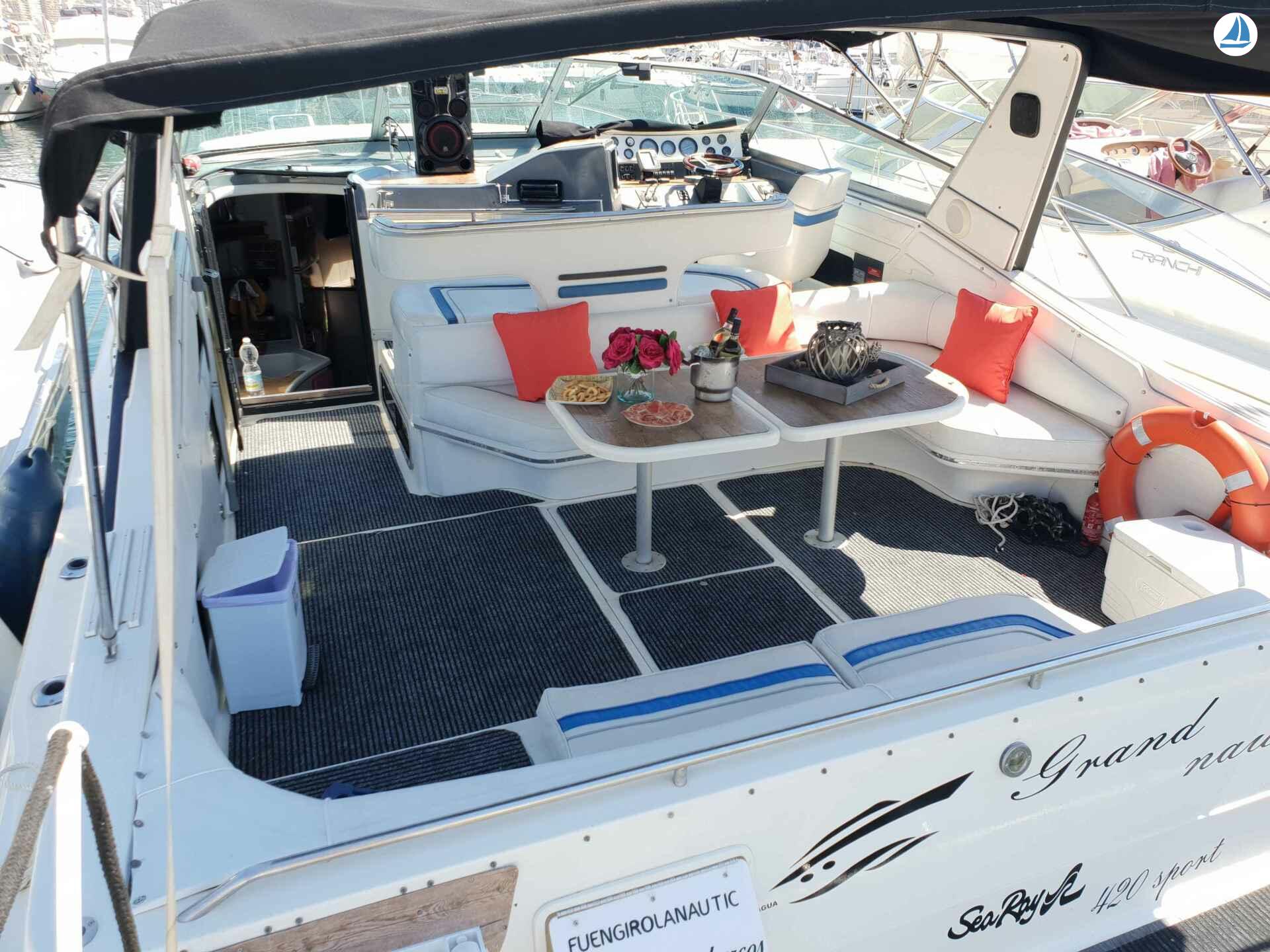 foto Sea Ray 440 Sea ray, dolphin watching 7
