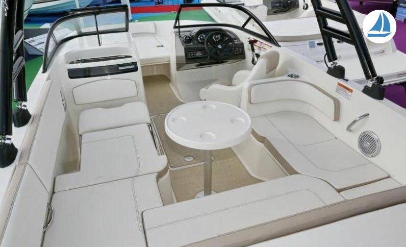 foto Bayliner Vr6 2