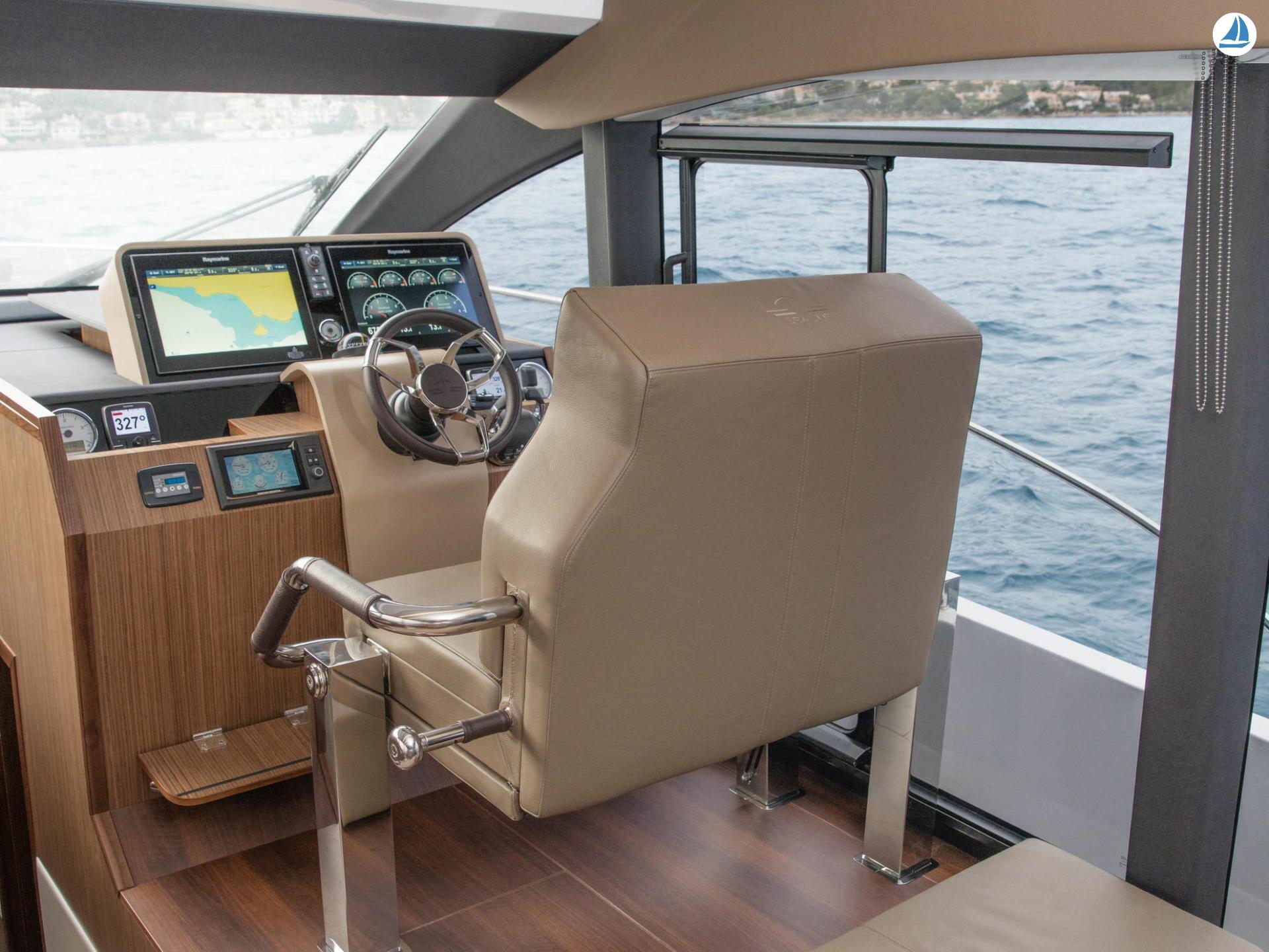 foto Sealine F530 14