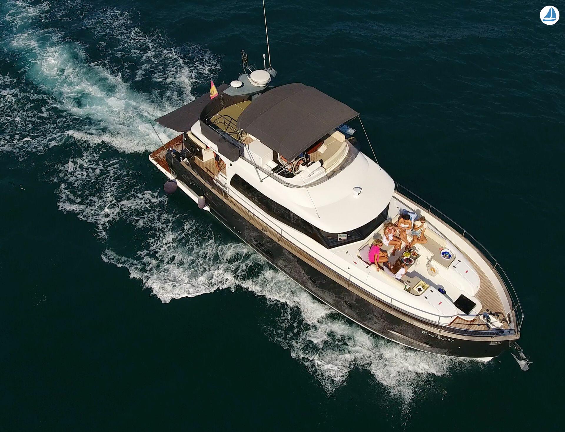 foto Azimut Magellano 53 4