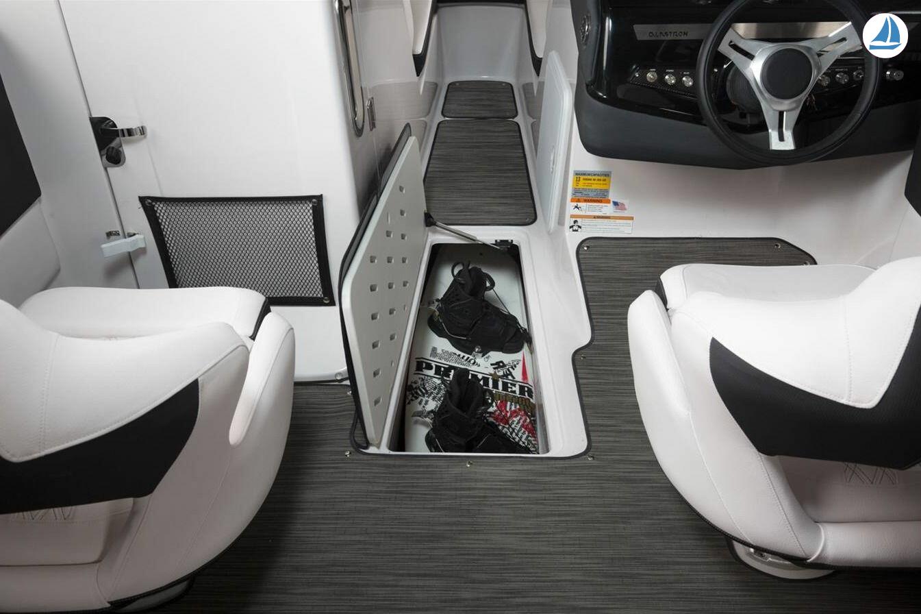 foto Glastron 240 GT 10