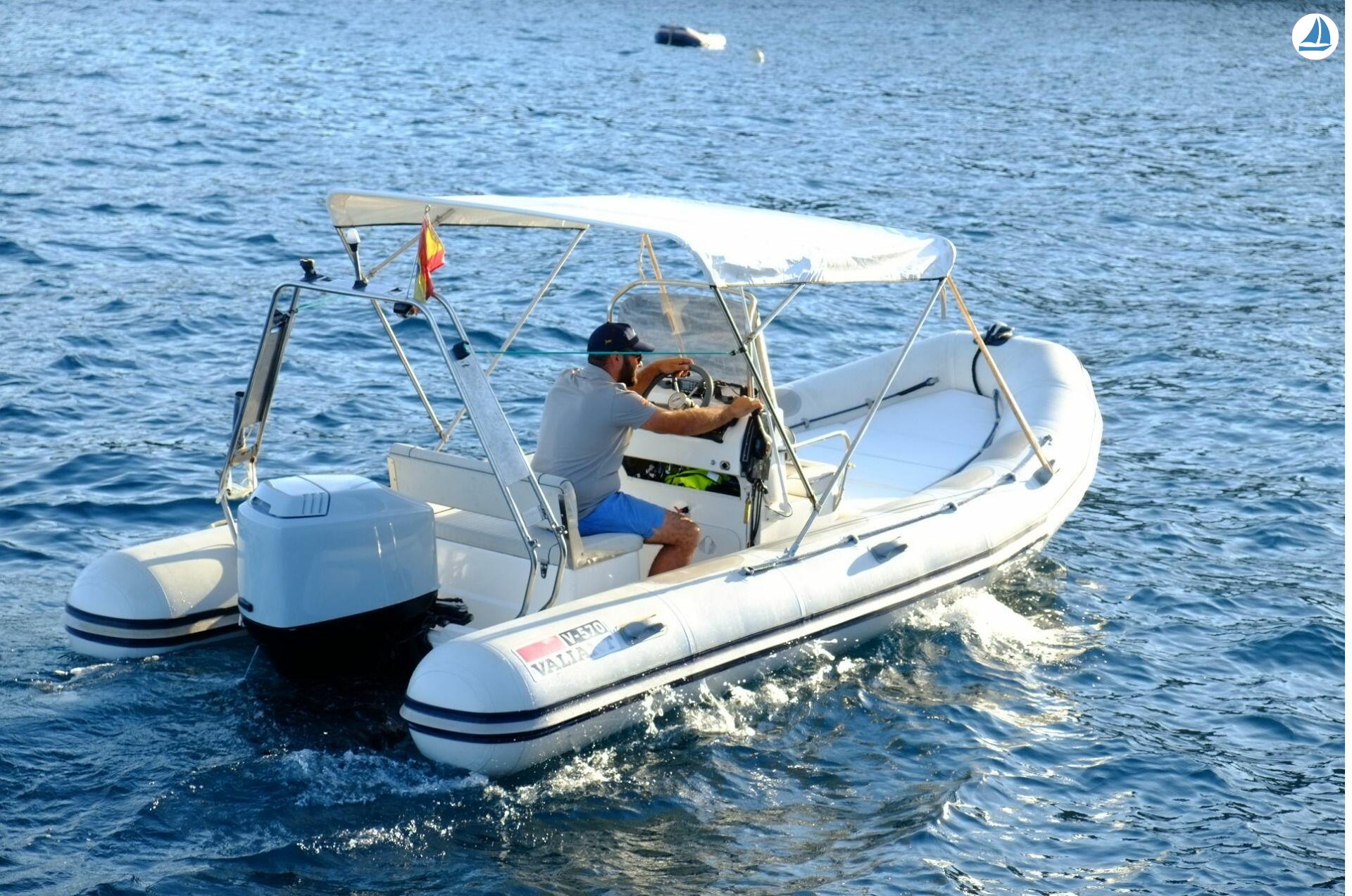 foto Valiant V-570 2