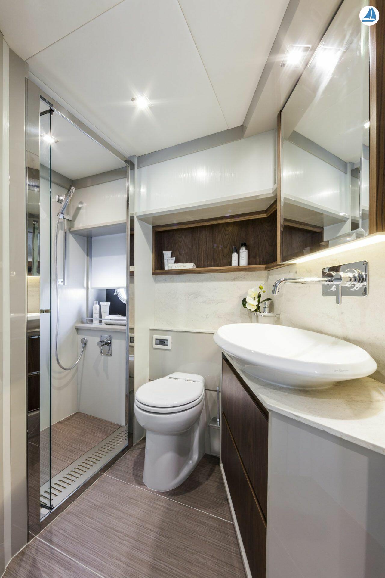 foto Absolute 52fly 14