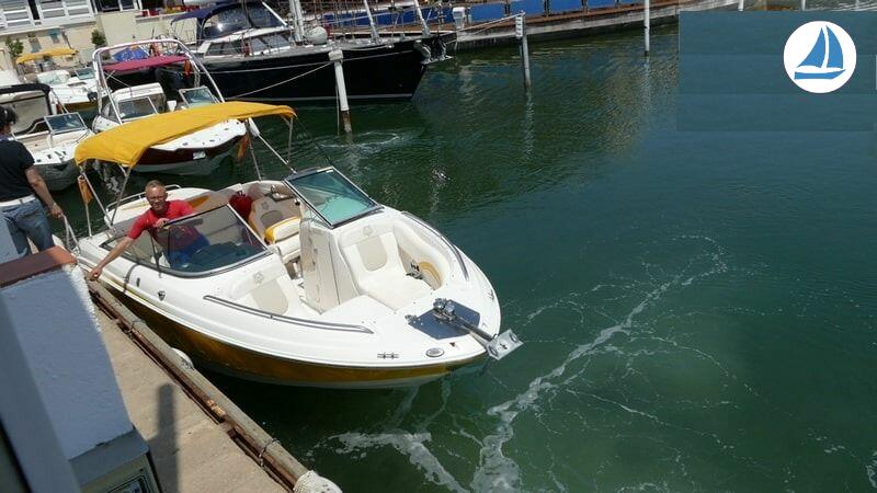 foto Chaparral 236 2