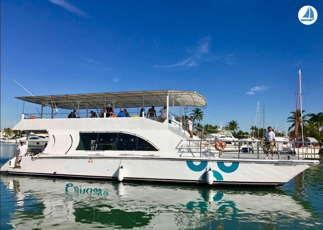 foto Custom Catamaran 62 4