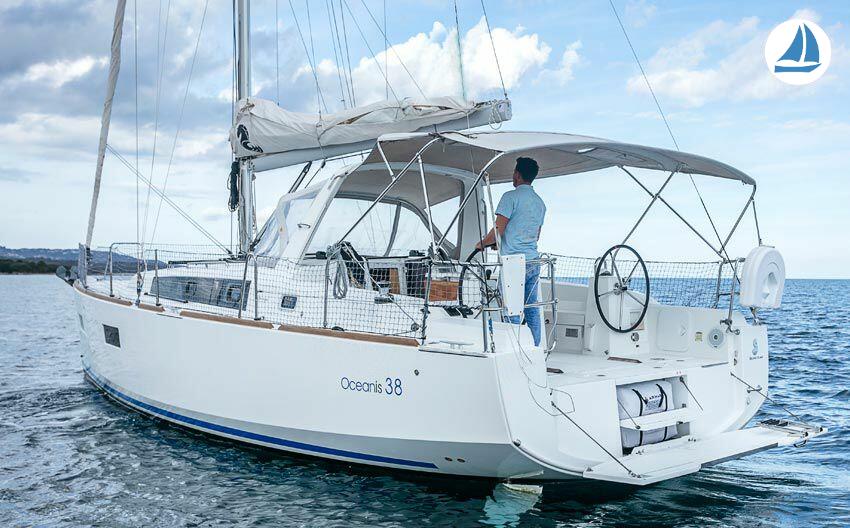 foto Beneteau Oceanis 38 2