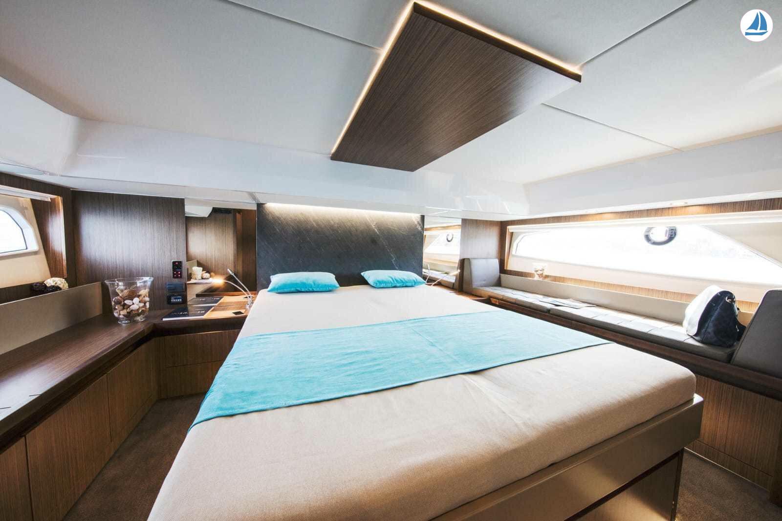 foto Sealine F530 11