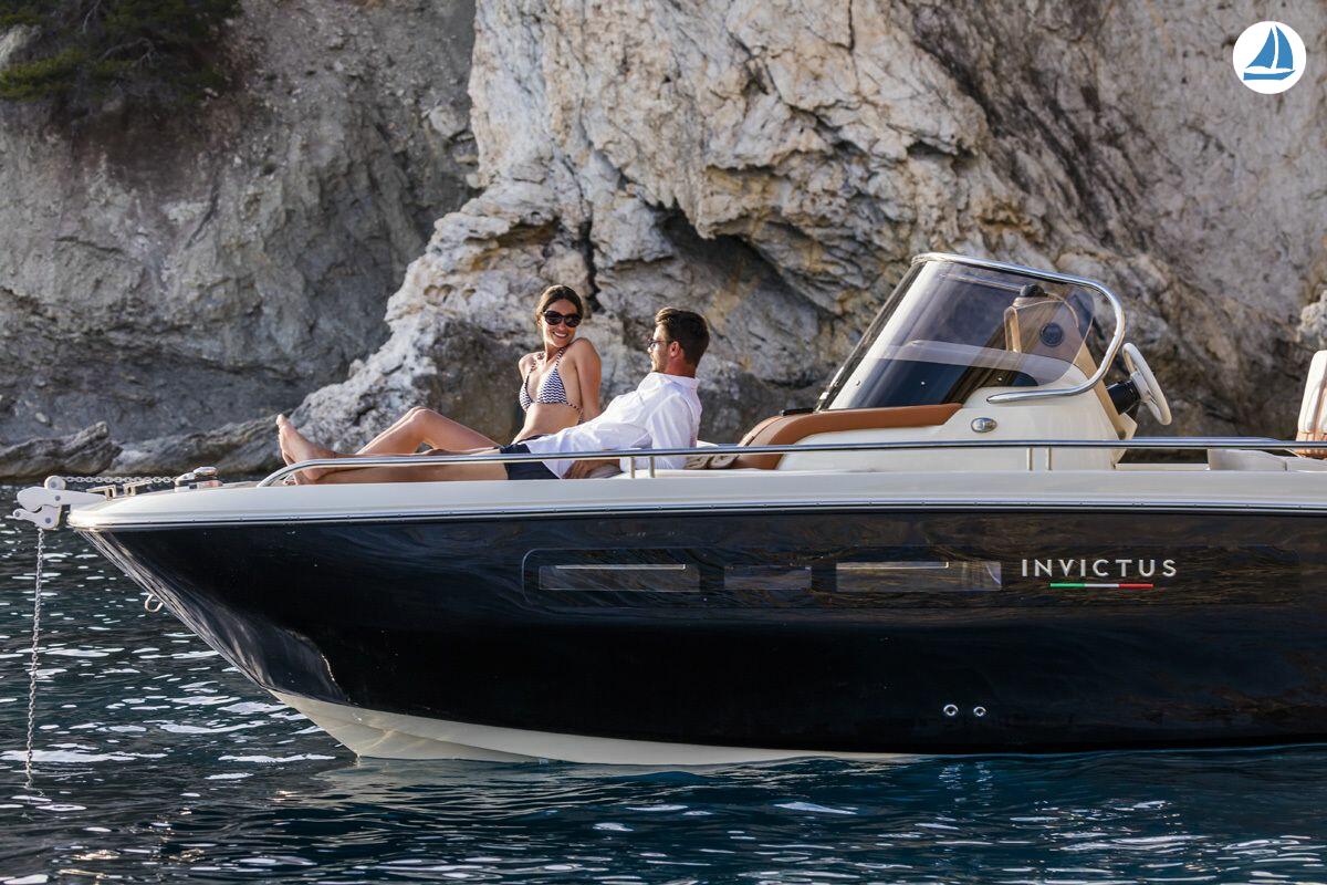 foto Invictus Yachts 240 cx 2