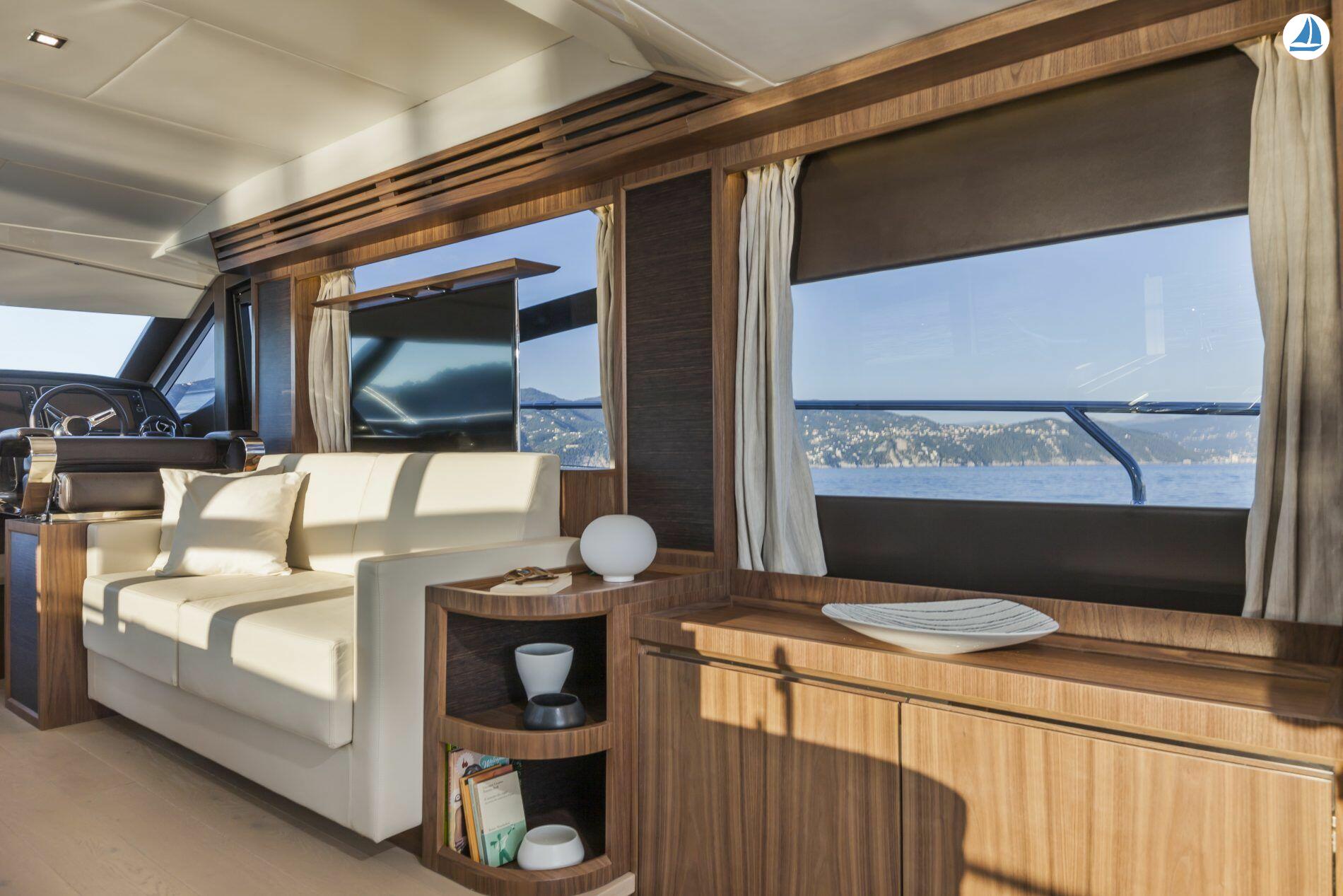 foto Absolute 52fly 10