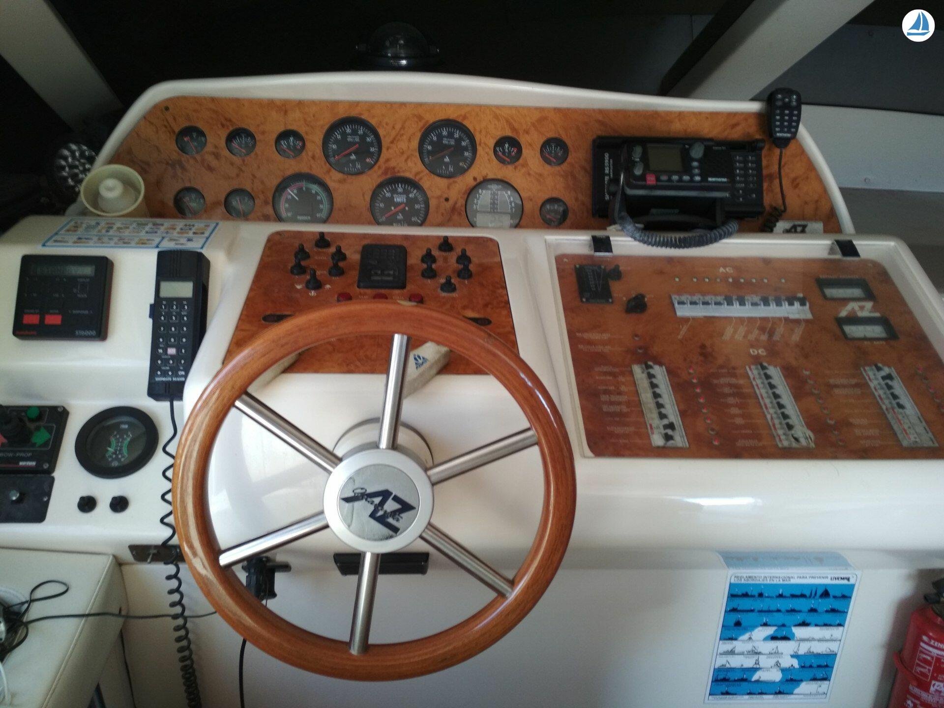 foto Azimut 40 8