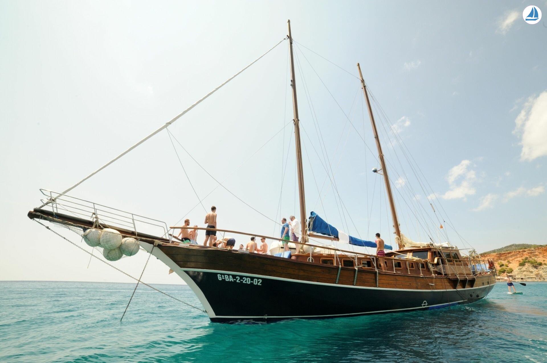 foto Super Goleta Mediterráneo 3