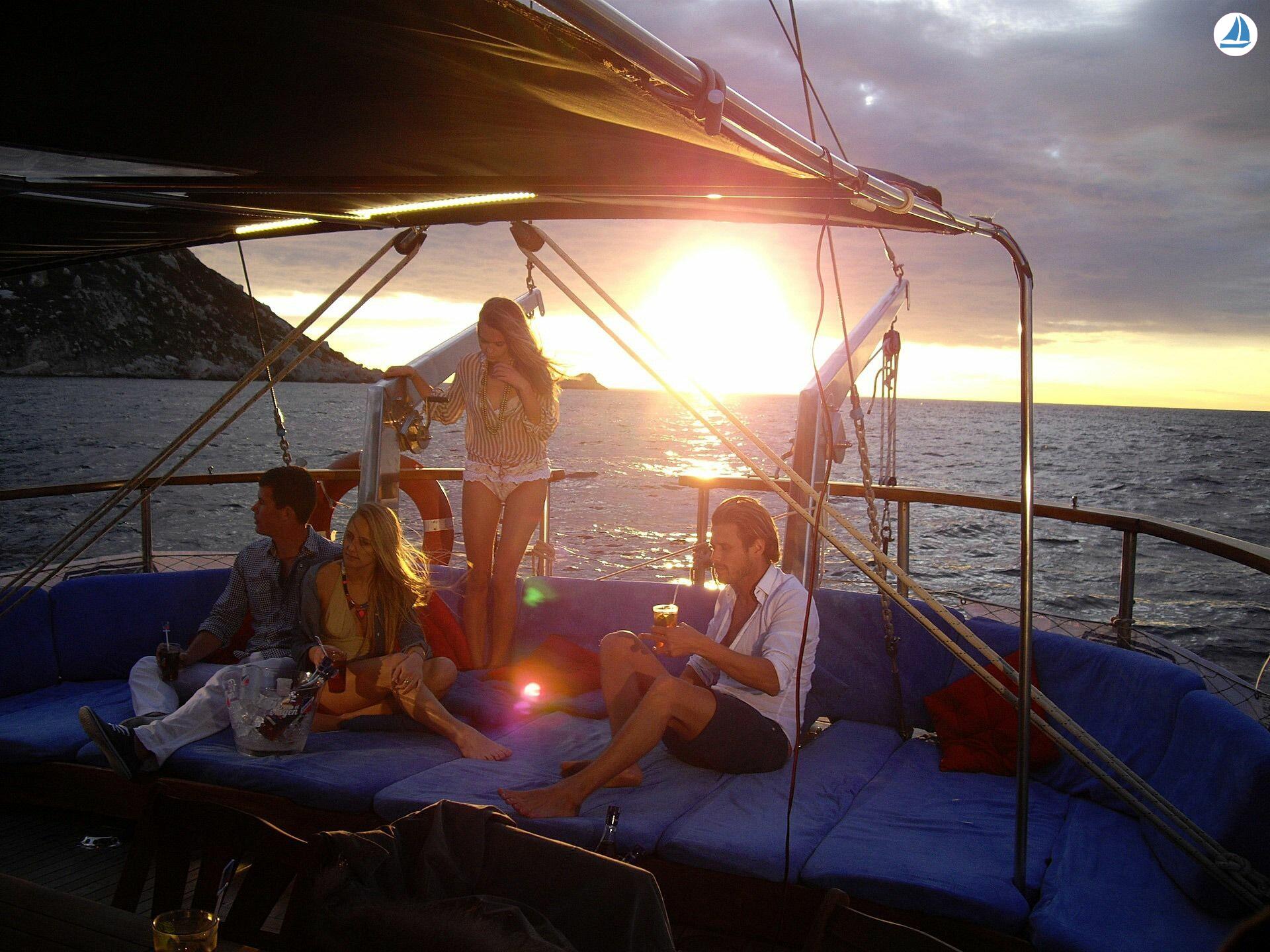 foto Super Goleta Mediterráneo 6